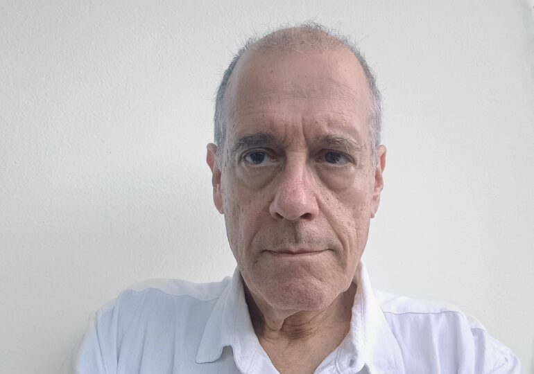 “Um poema é um texto em que tudo pode ser relevante”