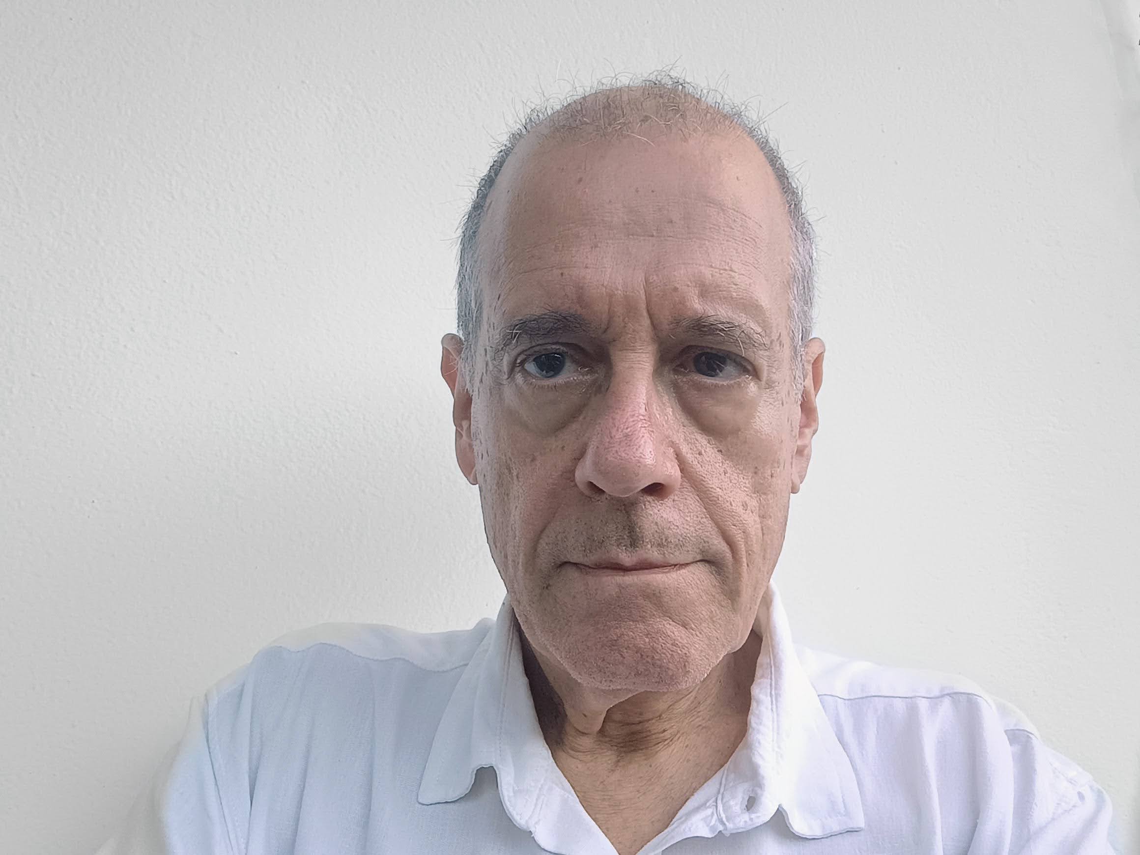 “Um poema é um texto em que tudo pode ser relevante”